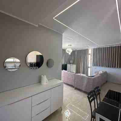 Luxury Rooftop Wifi, AC, Outdoor Barbecue Others