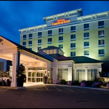 Hilton Garden Inn Clifton Park Отели в г. Клифтон Парк