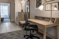 Country Inn & Suites by Radisson, Valdosta, GA فنادق في فالدوستا