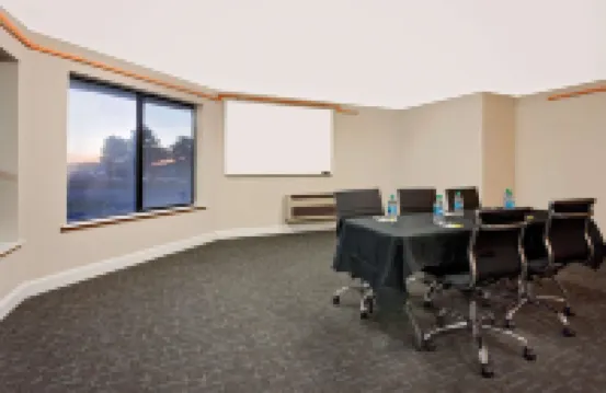 Days Inn by Wyndham Lakewood South Tacoma