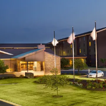 DoubleTree by Hilton Collinsville - St. Louis