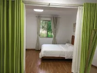 Luofu Mountain Lixin Plantation Apartment Отели рядом с достопримечательностью «Летающая крыша»