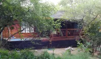 Hout Huisie (Wooden House) Self Catering Africa Bush Vacation in Marloth Park