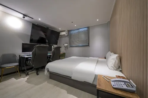 Ansan Hotel J