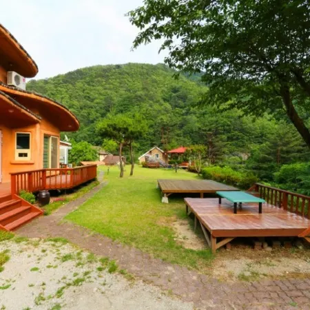 Gangneung Yeon House Pension Отели рядом с достопримечательностью «Музей кофе»