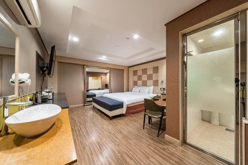 Busan Songdo Q5 Hotel