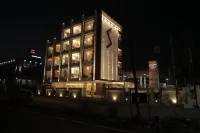 The Sands @ 2 Min Drive to Isbt Hotels in Dehra Dun