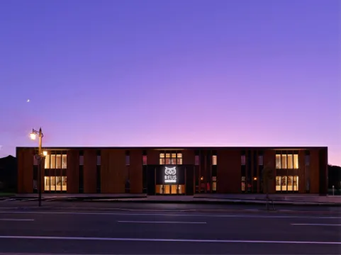 雷烏斯阿索羅飯店