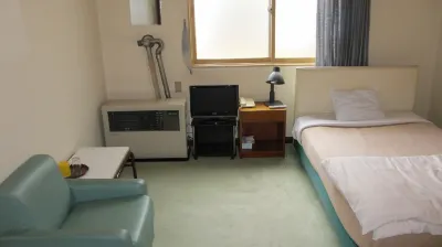 Business Hotel Koraku Các khách sạn gần Sân bay Memanbetsu