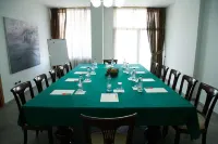 La Bohème Hotel