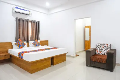 FabHotel White House Inn - Eon IT Park Hotels in Kharadi