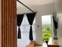 Uluna Hotel Hotels in Karo