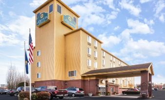 La Quinta Inn & Suites by Wyndham Portland Airport