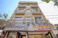 Hotel Golden Stay - parking