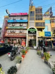 Avenue Suites