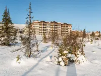 Nordic Chalet 9209
