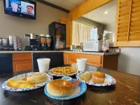 Corcoran Country Inn Hotels in Corcoran