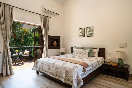 LohonoStays Waves Villa Hotels in Akshi