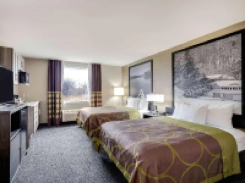 Super 8 by Wyndham Moosonee Hotels in Moosonee