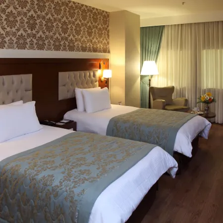 Hotel Senbayrak City
