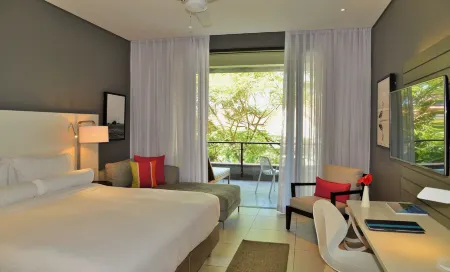 Eden Bleu Hotel Отели в г. Каскад