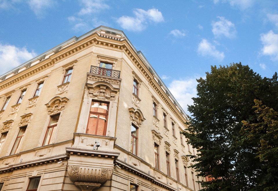 Hotel Palazzo Zichy Over view