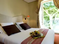 The Originals City Hôtel lIroko Aix-Les-Bains Grand Port Hotels in Jongieux