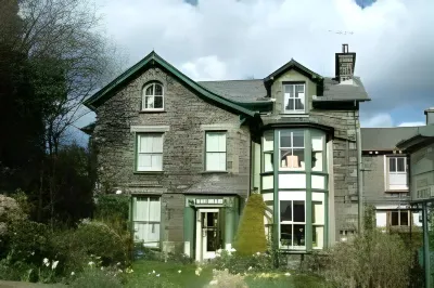 Puddle Duck Lodge – Adults Only
