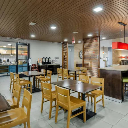 Country Inn & Suites by Radisson, Charlottesville-UVA, VA