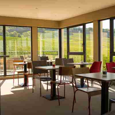 Dans Les Vignes Dining/Meeting Rooms