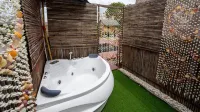 Rice Wonder Cafe & Eco Resort Hotels in Klaeng