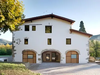 B&B la Rectoria de Sant Miquel de Pineda Hotels in Sant Feliu de Pallerols