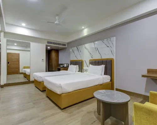 Hotel Minerva Grand Hotels in der Nähe von Himayat nagar