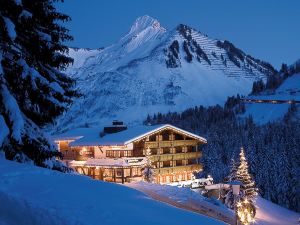 Das Alpine Lifestyle Berghotel Madlener