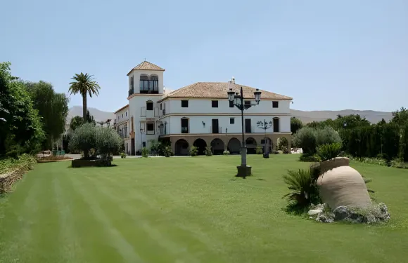 芬卡埃斯拉瓦酒店