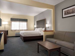 AmericInn by Wyndham Appleton Airport