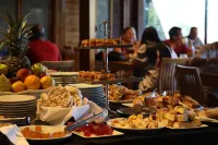 Portal del Lago Hotel - breakfast