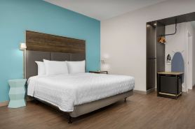 Tru by Hilton Jacksonville West I 295