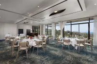 Hotel La Jolla, Curio Collection by Hilton - breakfast