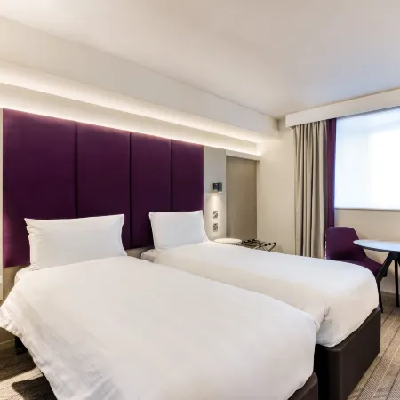 Premier Inn Swindon Town Centre