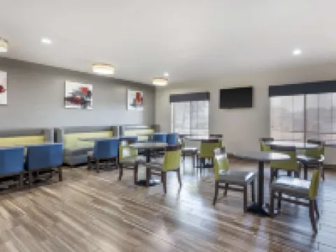 Best Western Plus Mansfield Inn  Suites Hotels in Mansfield