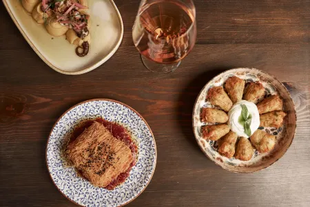 Manili Boutique Suites & Villas