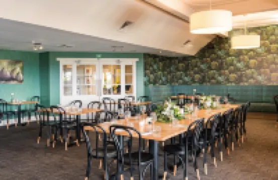 Suncourt Hotel & Conference Centre