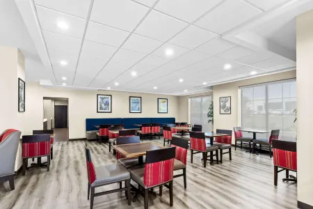 Comfort Inn & Suites