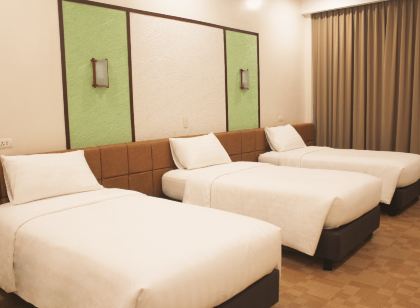 Port Royale Waterpark Resort Tacloban