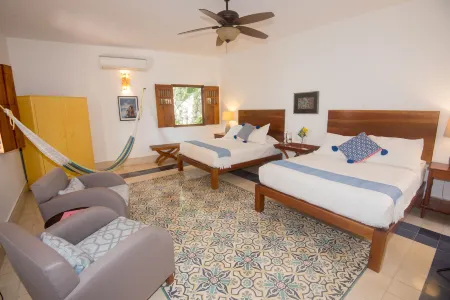 Hotel Posada San Juan Отели в г. Вальядолид