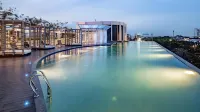 #Free Netflix 1BR Troika Residensi Kota Bharu By AGhome - Pool