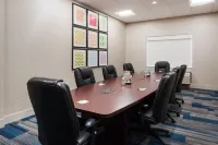 Holiday Inn Express & Suites West Plains Southwest
