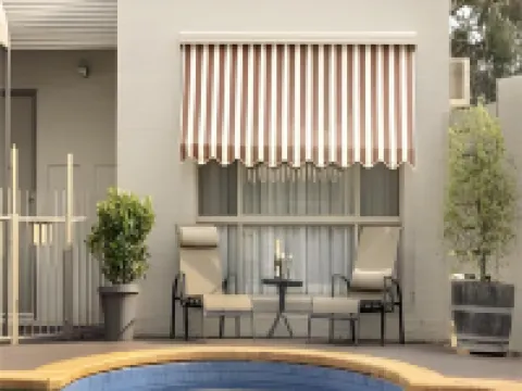 靈伍德湖旅館 靈伍德酒店