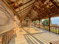 Saung Cemara Bogor Mekati Elok Hotels in Tamansari